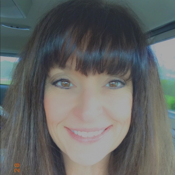 Meet your Posher, Ada - Picture 1 of 1